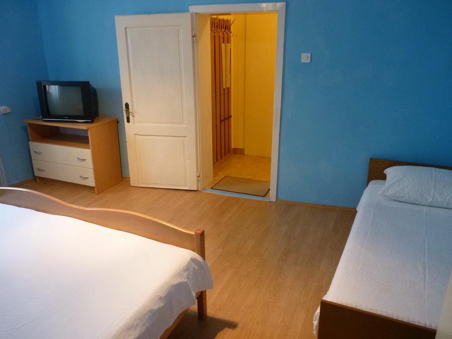 Apartmani Emily Nin Extérieur photo