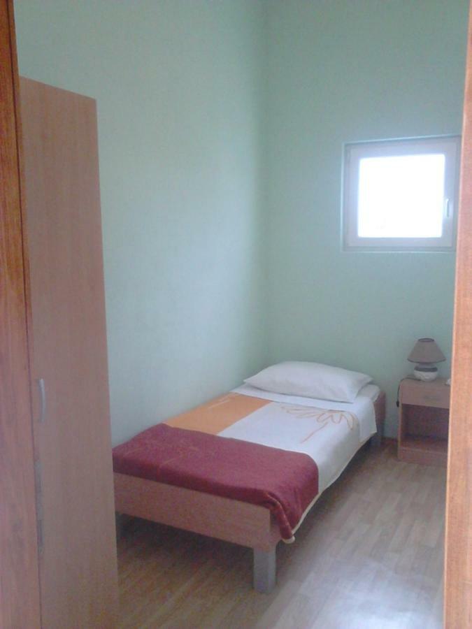 Apartmani Emily Nin Extérieur photo